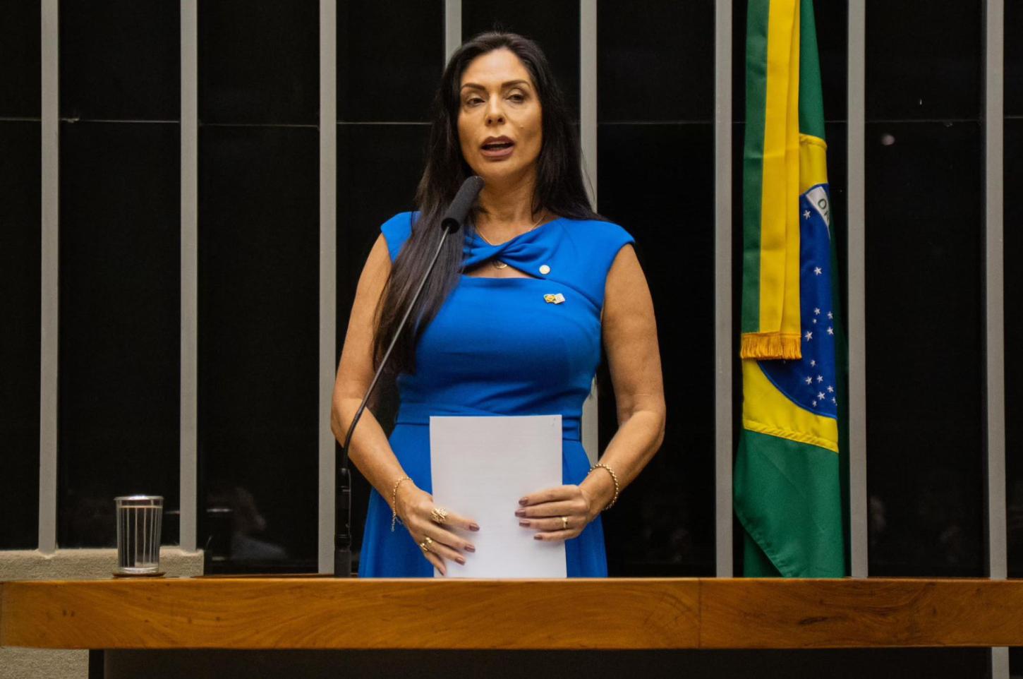 AGU garante em parecer, permanência de famílias na APA da Baleia Franca