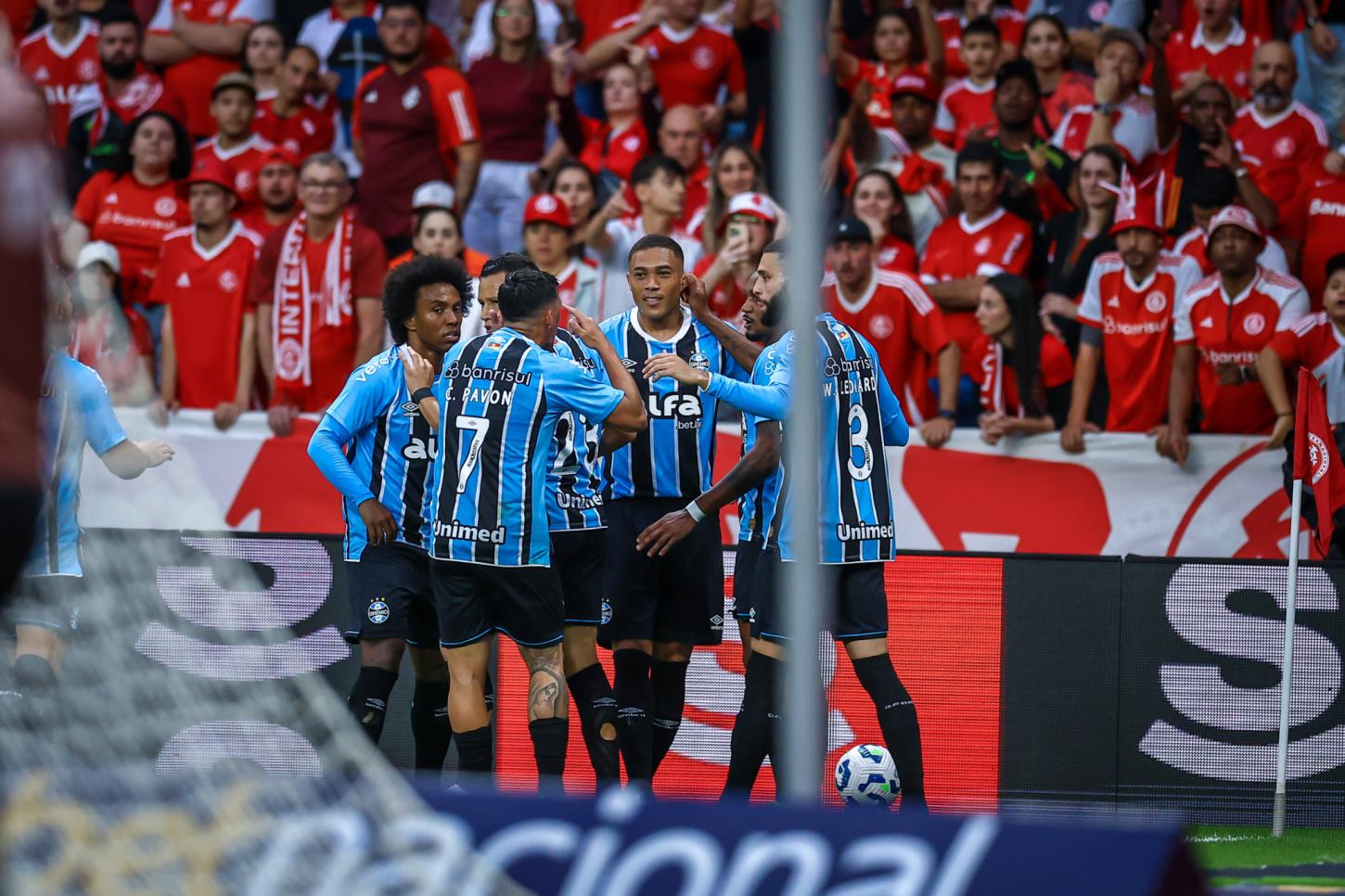 GRÊMIO VENCE O GRENAL