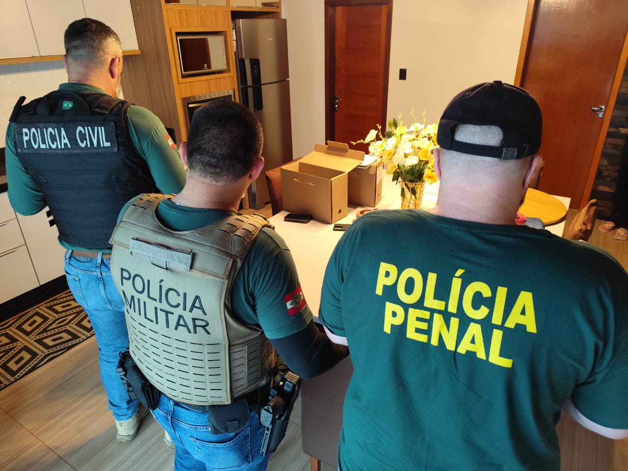 GAECO deflagra Operação “Hora do Show” para investigar fraudes em licitações no Oeste de SC