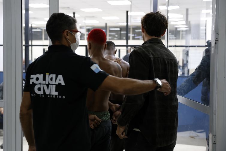 Número de suspeitos mortos em ação na Penha e no Alemão pode aumentar