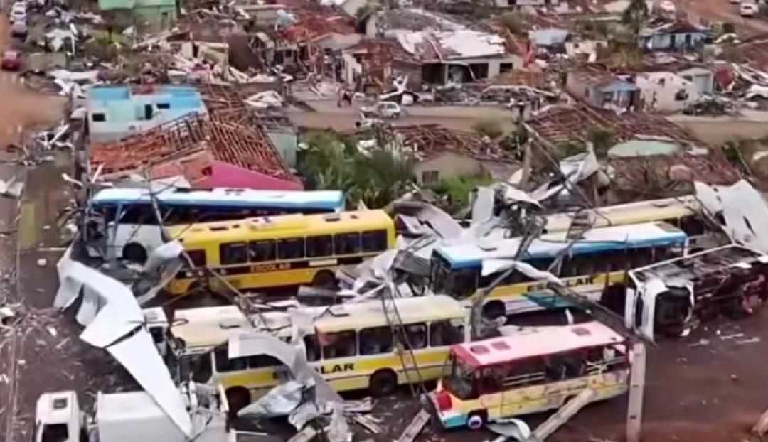 Governo do Paraná propõe auxílio de R$ 50 mil para famílias atingidas por tornado