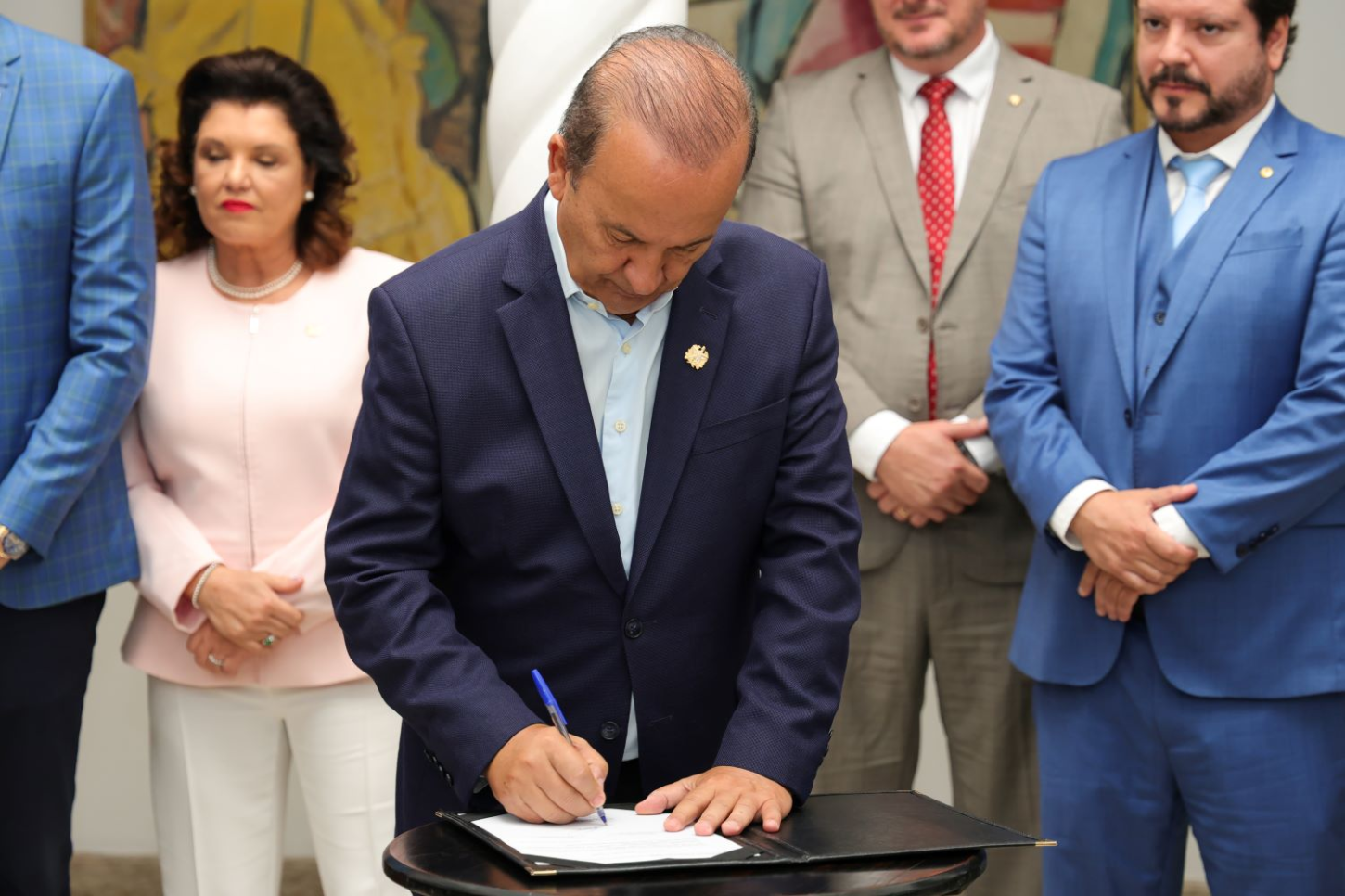 Jorginho Mello autoriza incentivos para garantir R$ 1,2 bilhão em investimentos privados em SC