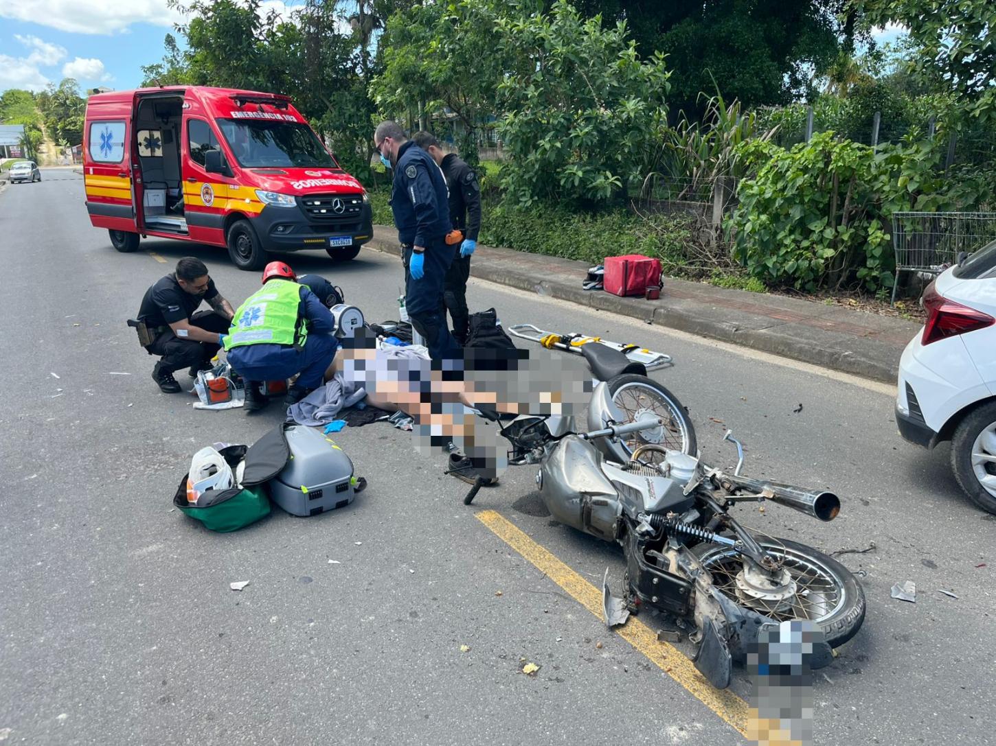 Motociclista morre após grave acidente com carro em Cocal do Sul