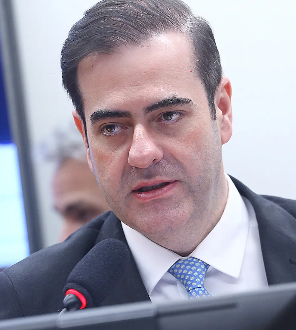 “O choro é livre”, diz Carlos Chiodini após João Rodrigues descartar aliança com o MDB