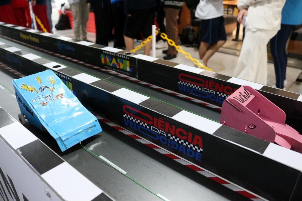 Unesc realiza final estadual do Ciência da Velocidade com 16 equipes disputando o título de 2025