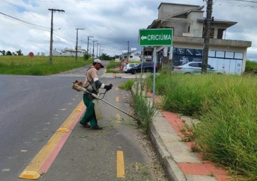 Buracos, mato alto e transporte escolar entram na mira de reclamações em Cocal do Sul
