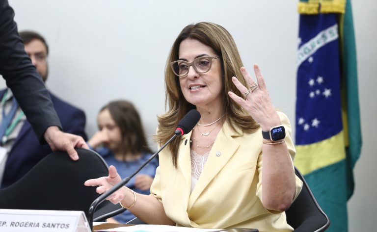 Comissão aprova projeto com prazo de 30 dias para depoimento especial de crianças vítimas de violência