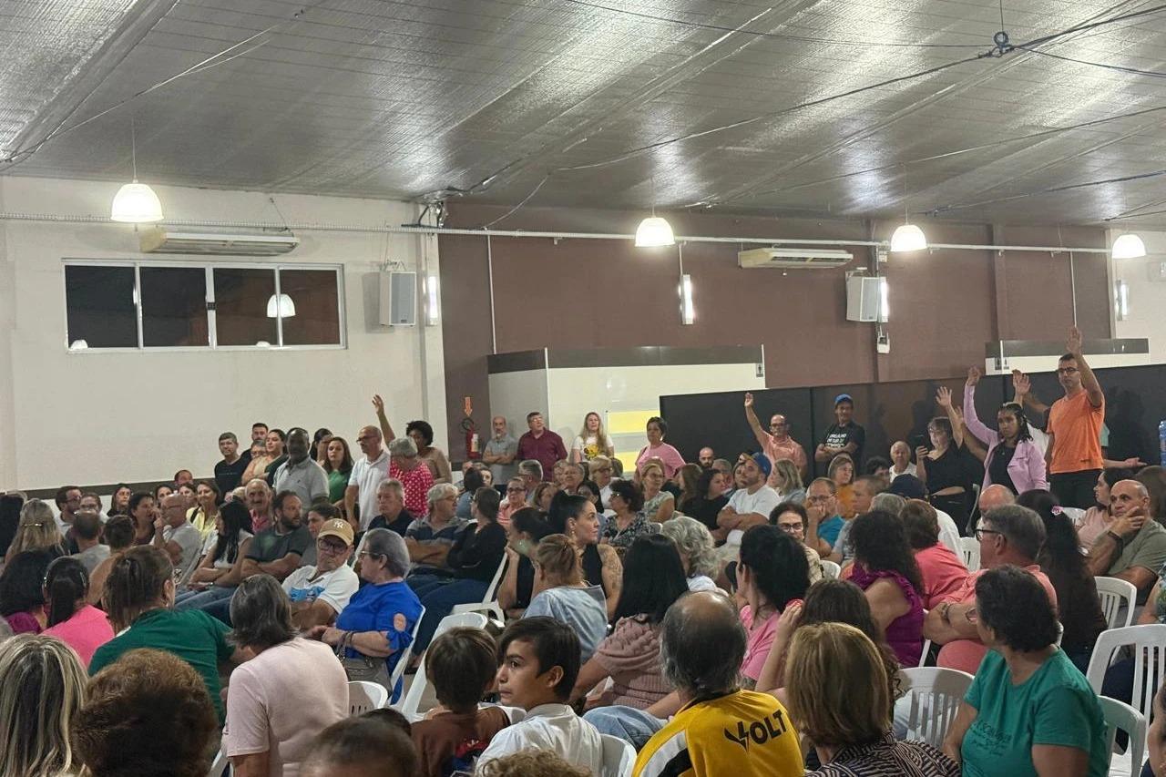 Moradores votam e aprovam mudança no trânsito para viabilizar Rua Coberta em Cocal do Sul