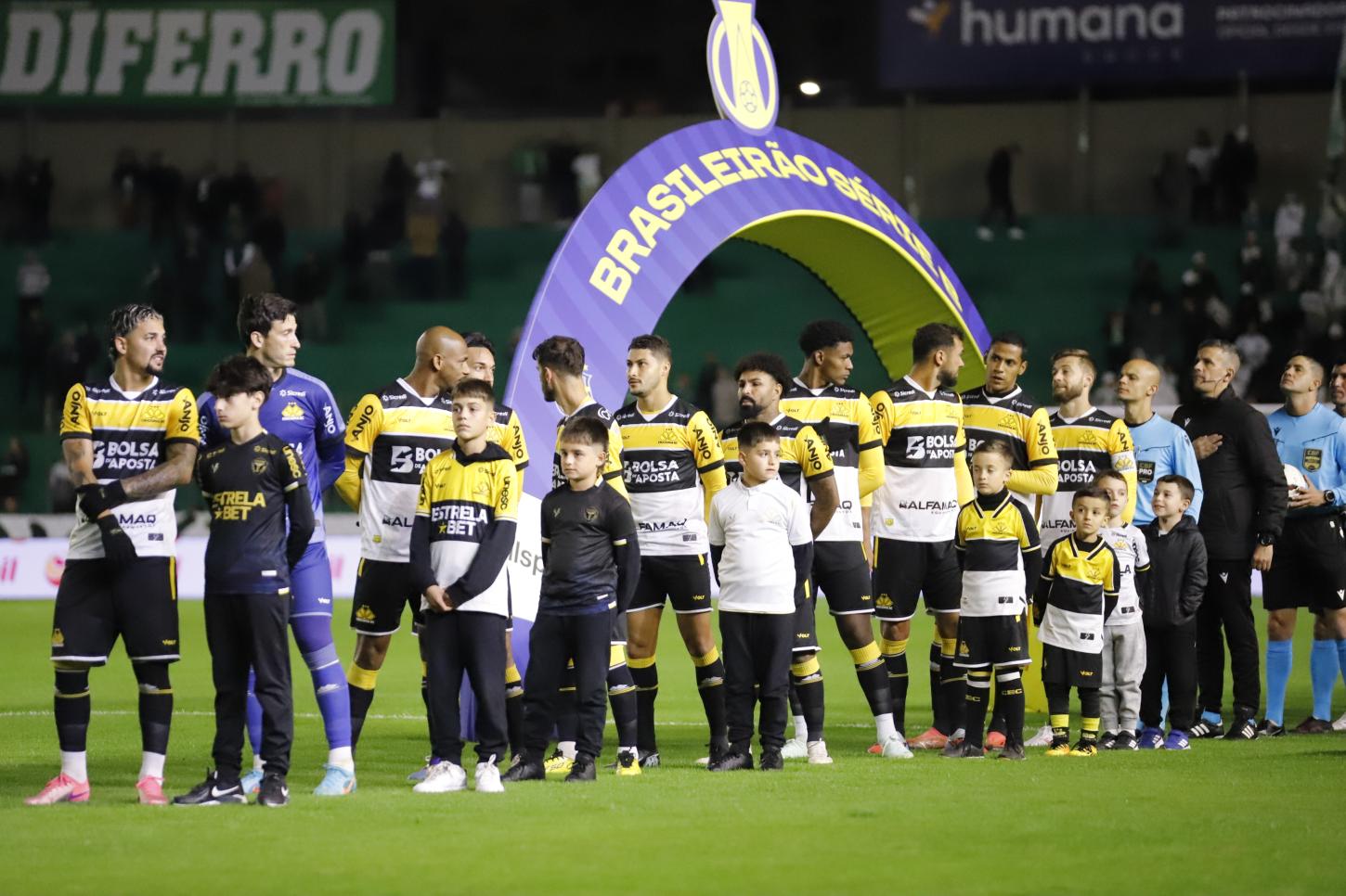 Criciúma Esporte Clube segura empate fora de casa contra o Esporte Clube Juventude