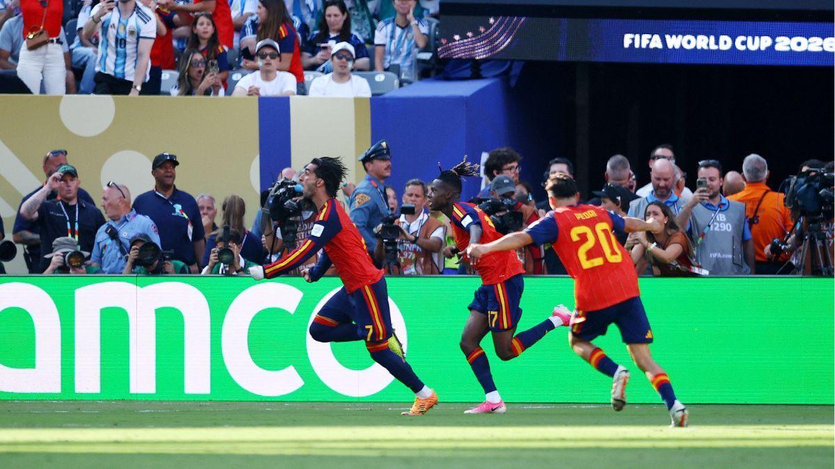 Espanha vence a Argentina e conquista o bicampeonato mundial  Seleção espanhola derrota os