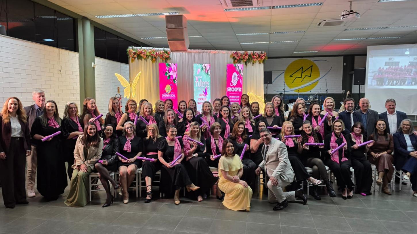 Programa Mulheres Cooperativistas forma 39 mulheres em noite de celebração na Coopercocal