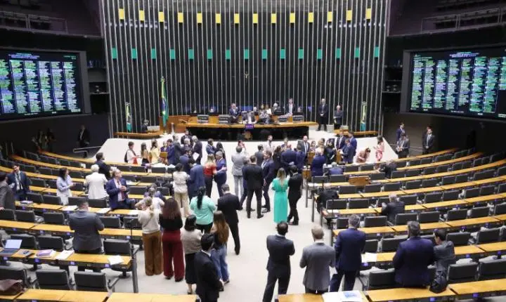 Alcolumbre nega pedidos de leitura de requerimentos para criação de CPI do Banco Master