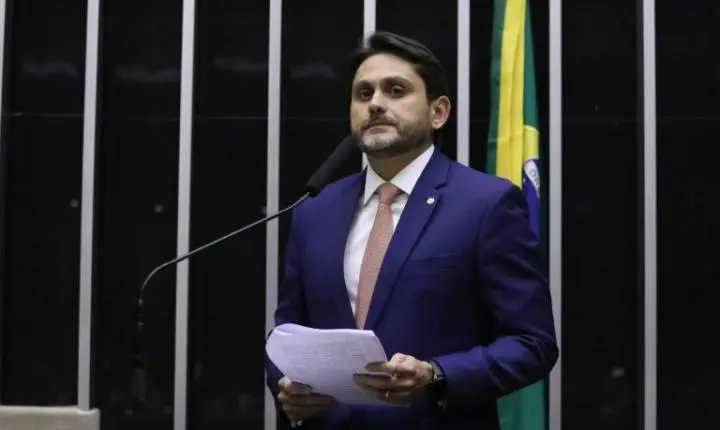 Câmara conclui votação de projeto que permite atualização do valor de bens no IR; acompanhe