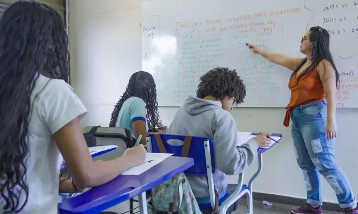 Censo Escolar: Brasil reduz índices de reprovação, abandono e atraso