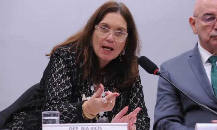 Comissão aprova ações educativas e campanha sobre fibromialgia