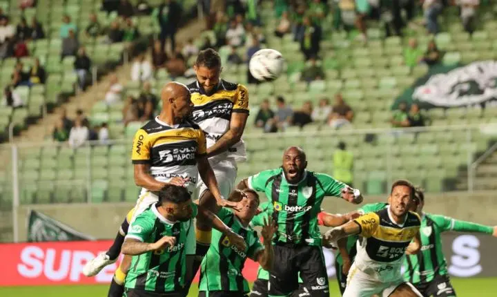 Criciúma vence o América-MG fora de casa e entra na briga pelo G-4 da Série B