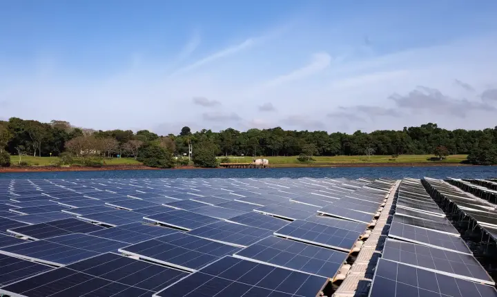 Energia solar em Itaipu tem potencial para dobrar capacidade da usina