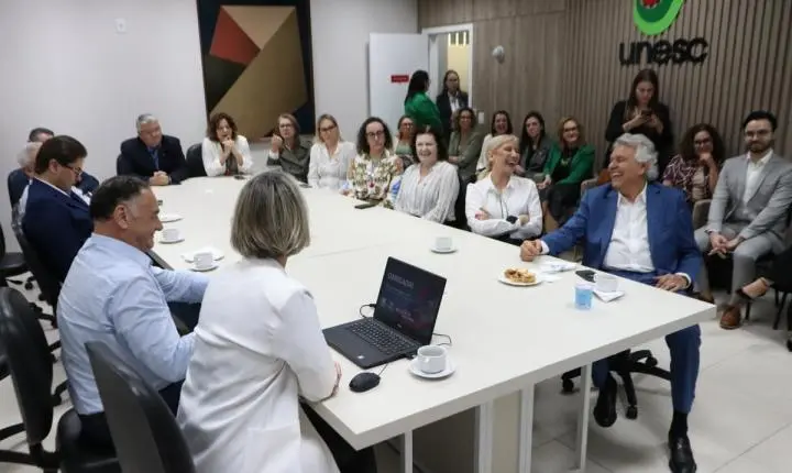 Governador de Goiás visita a Unesc, conhece Clínicas Integradas e o Programa Universidade Gratuita