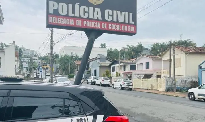 Homem é preso por tráfico de drogas, falsa identidade e resistência à prisão em Cocal do Sul