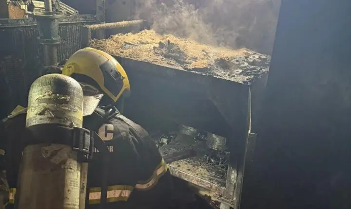 Incêndio atinge indústria cerâmica em Criciúma: ação rápida dos bombeiros evita maiores danos