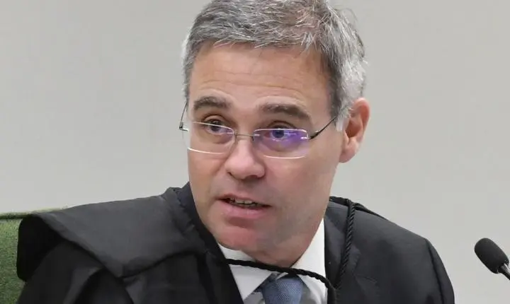 Mendonça diz que juiz não é estrela e deve assumir responsabilidades
