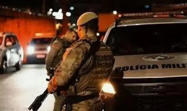 Mulher invade encontro familiar e agride ex-companheiro