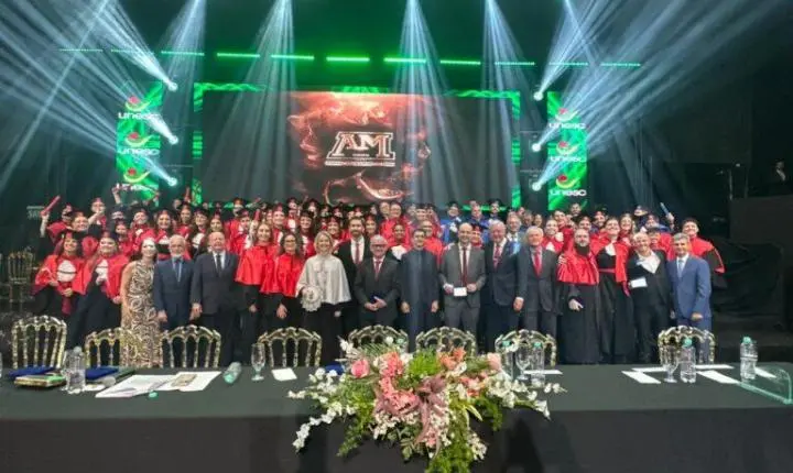 Persistência e dedicação marcam formatura de novos profissionais da Unesc