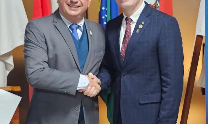 Rotary de Cocal Do Sul Empossa nova diretoria