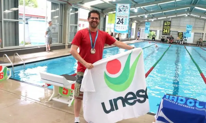 Superação e espírito de equipe marcam o 13º Desafio 24 Horas de Natação da Unesc