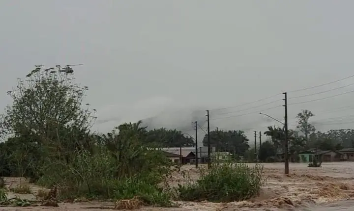 Timbé do Sul em Situação Crítica: Rio Transborda, Acessos São Interditados e Comunidades Ficam Ilhadas  