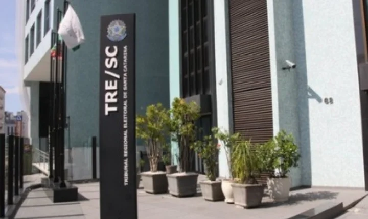 TRE-SC suspende pesquisa do Instituto Mapa por irregularidades no registro
